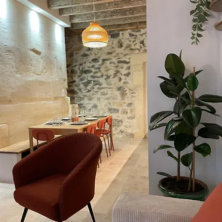 Dom wakacyjny Jolie Maison En Centre Avec Climatisation Grand Lit Double Arles