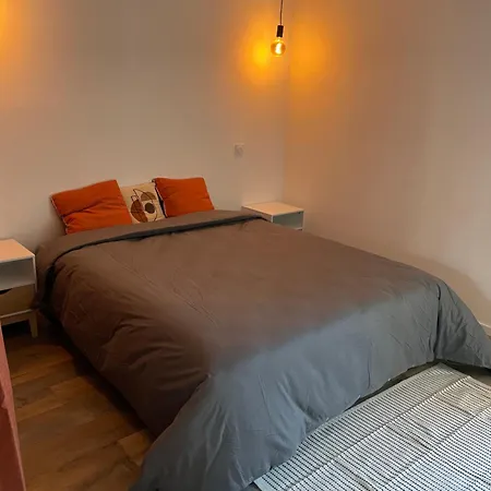 Jolie Maison En Centre Avec Climatisation Grand Lit Double